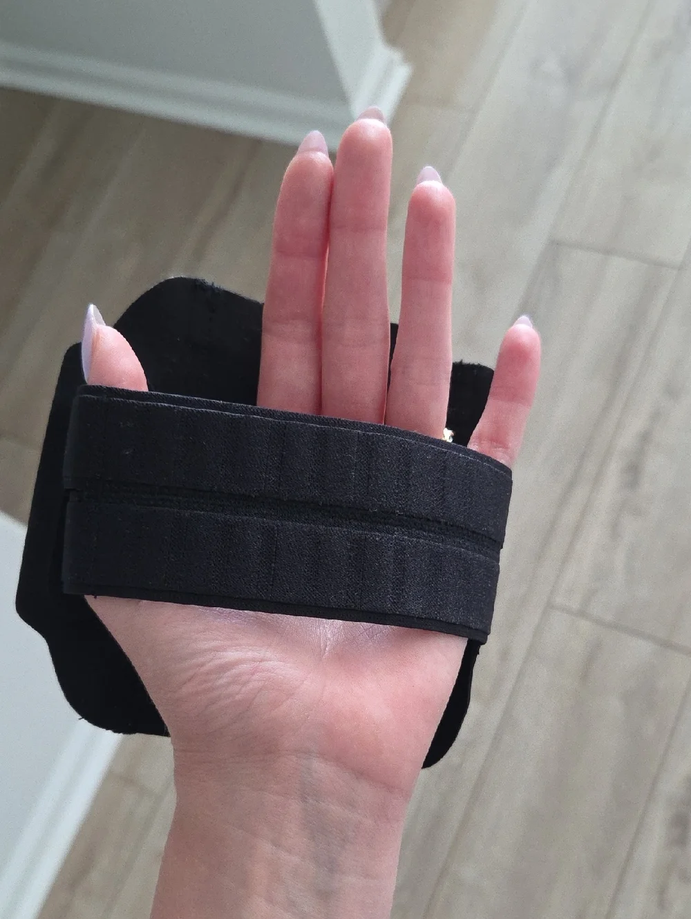 Lululemon Black Reflective Running Armband